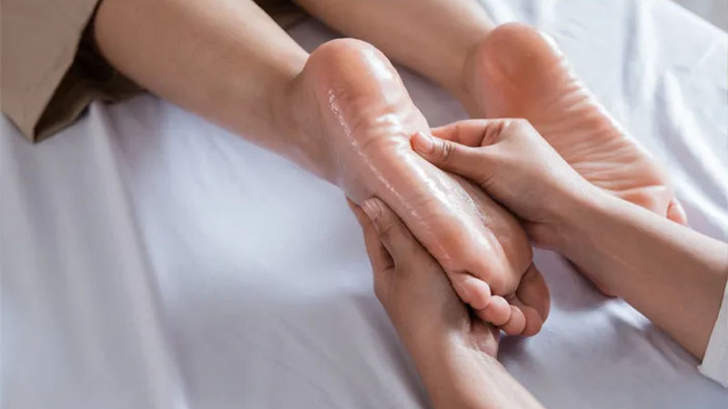 Manfaat Pijat Refleksi Kaki bagi Kesehatan Tubuh Secara Keseluruhan – PAFI Kotabumi